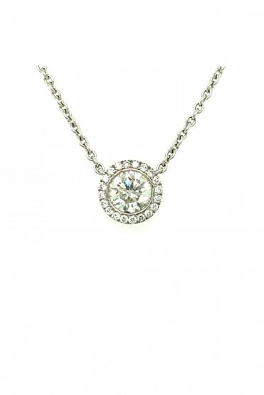 18ct White Gold Diamond Halo Pendant 18ct White Gold Chain
