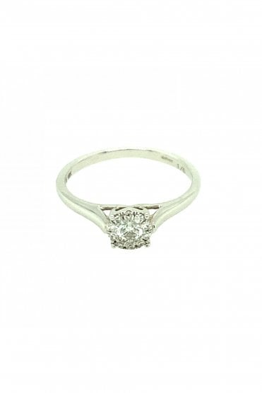 18ct White Gold Diamond Ring Illusion Set Round Brilliant