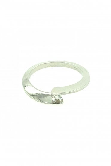 18ct White Gold Diamond Tension Set Ring 0.18ct Diamond Round Brilliant Cut