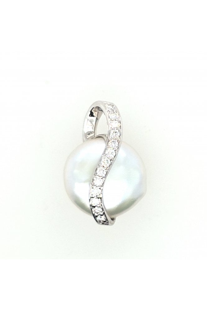 18ct White Gold Freshwater Coin Pearl & Diamond Pendant Diamond 18ct White Gold Claw Set