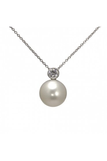 18ct White Gold Pearl & Diamond Pendant on Chain Diamond 18ct White Gold Rub-over Set