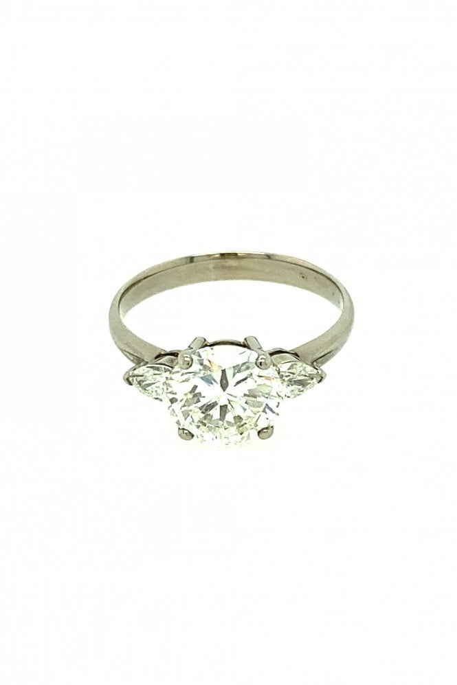 18ct White Gold Three Stone Diamond Ring Centre Round Brilliant & Side Pear Cut