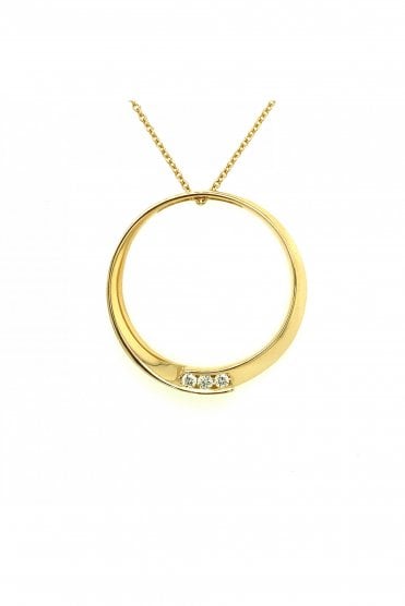 18ct Yellow Gold 3 Diamond Circle Pendant on Chain