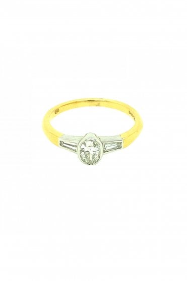 18ct Yellow Gold Diamond Shoulder Ring Rubbed Over Set Oval & Baguette Cut