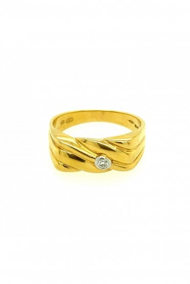 18ct Yellow Gold Round Brilliant 0.05ct Diamond Ring 18ct White Gold Rubbed Over Set