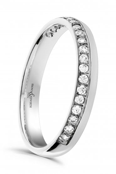 Platinum and Diamond Wedding Ring HET543