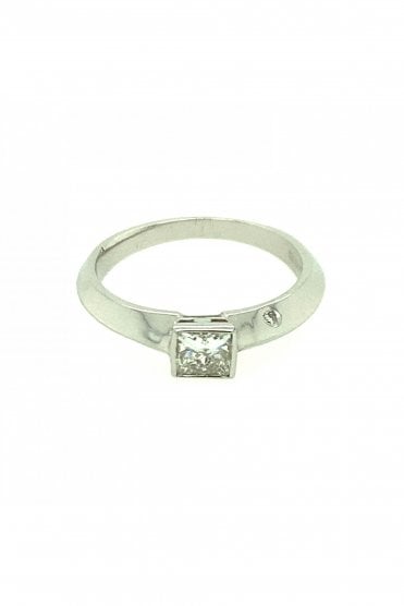 Platinum Single & Shoulder Diamond Ring Rubover Set