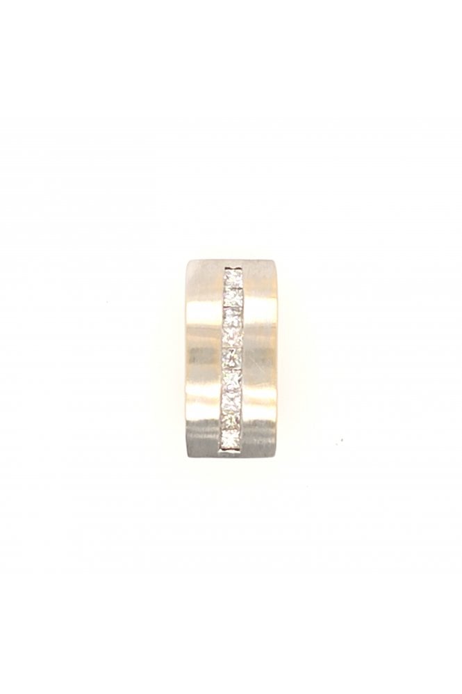 Preloved 18ct White Gold Diamond Pendant