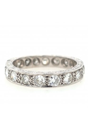 Preloved 18ct White Gold Full Diamond Set Band Ring 18ct White Gold Pavé Set