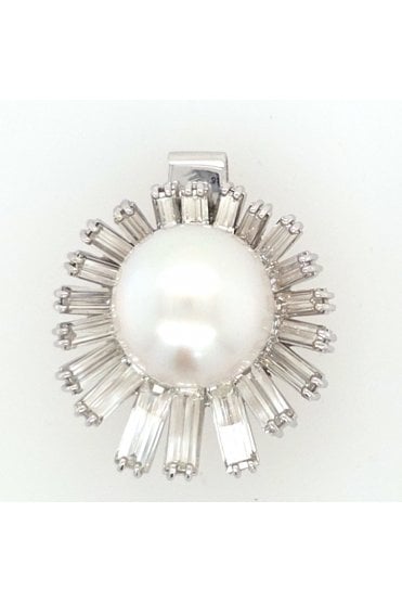 Preloved 18ct White Gold South Sea Pearl & Diamond Pendant