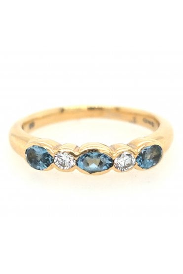 Preloved 18ct Yellow Gold Blue Topaz and Diamond Ring