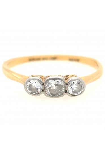 Preloved 18ct Yellow/White Gold Diamond Ring 18ct White Gold Rub-over Set