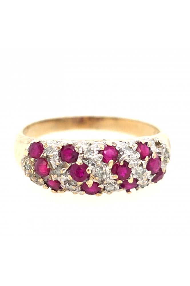 Preloved 9ct Yellow Gold Ruby and Diamond Ring 9ct Yellow Gold Claw Set