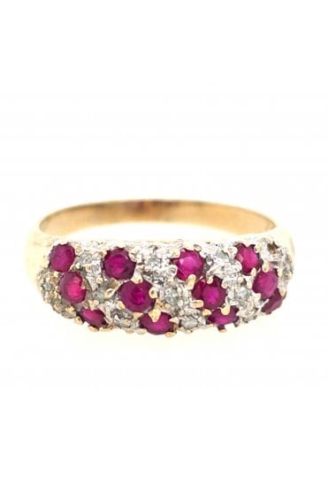 Preloved 9ct Yellow Gold Ruby and Diamond Ring 9ct Yellow Gold Claw Set